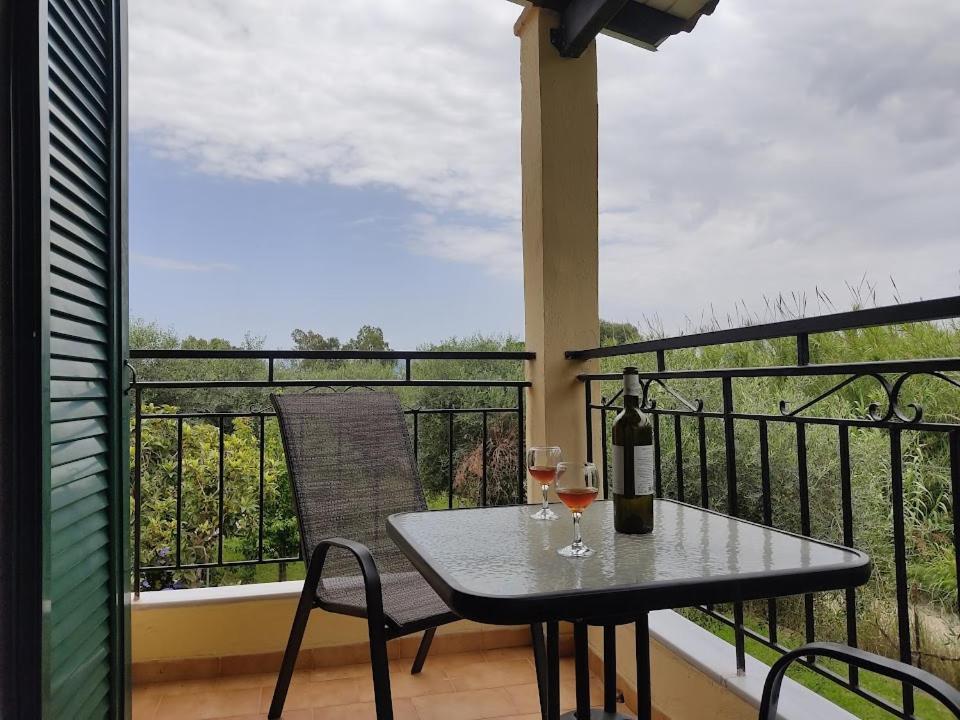 Oliveland Apartments Kavos Exterior photo